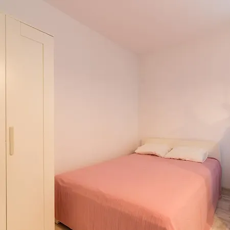 Lejlighed Modern Close To Iancului Metro With Wifi