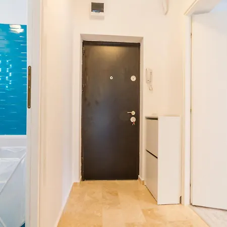 Modern Close To Iancului Metro With Wifi Апартаменти Бухарест