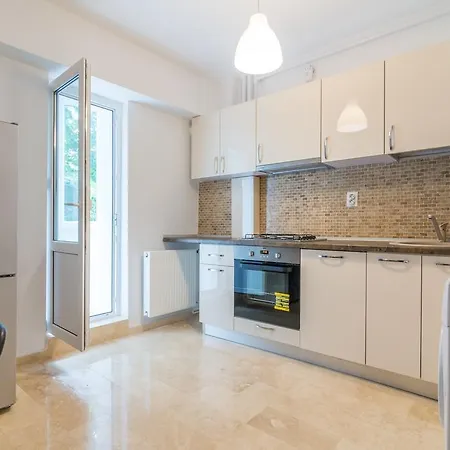 Appartamento Modern Close To Iancului Metro With Wifi Bucarest